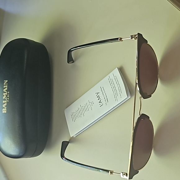 BALMAIN PARIS CAT EYE SUNGLASSES - Picture 9 of 11